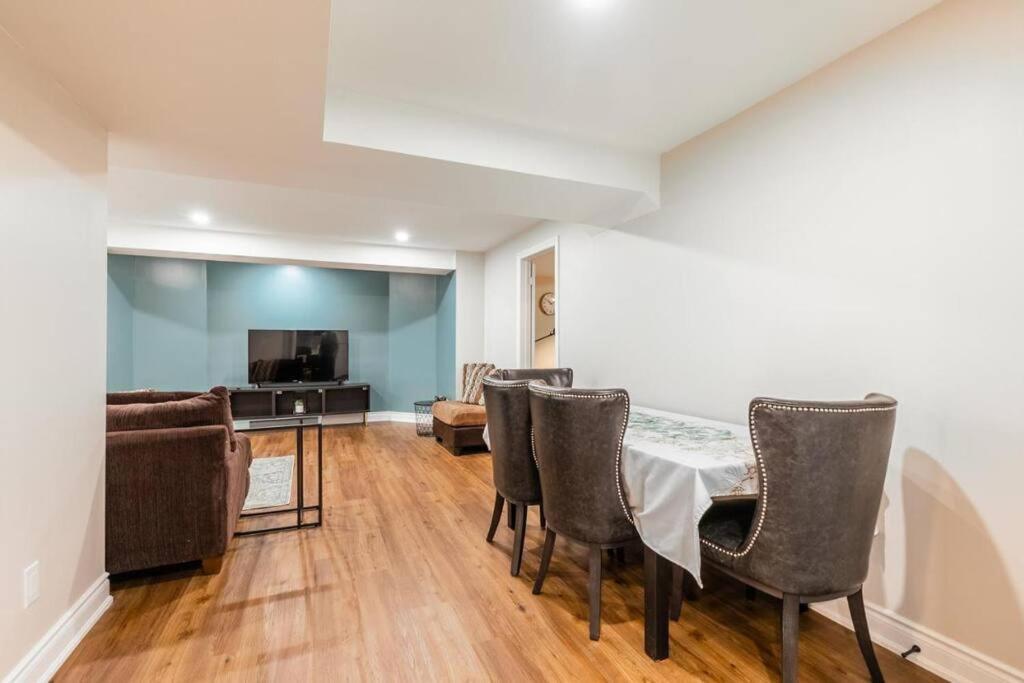 Spacious Basement 密西沙加 外观 照片